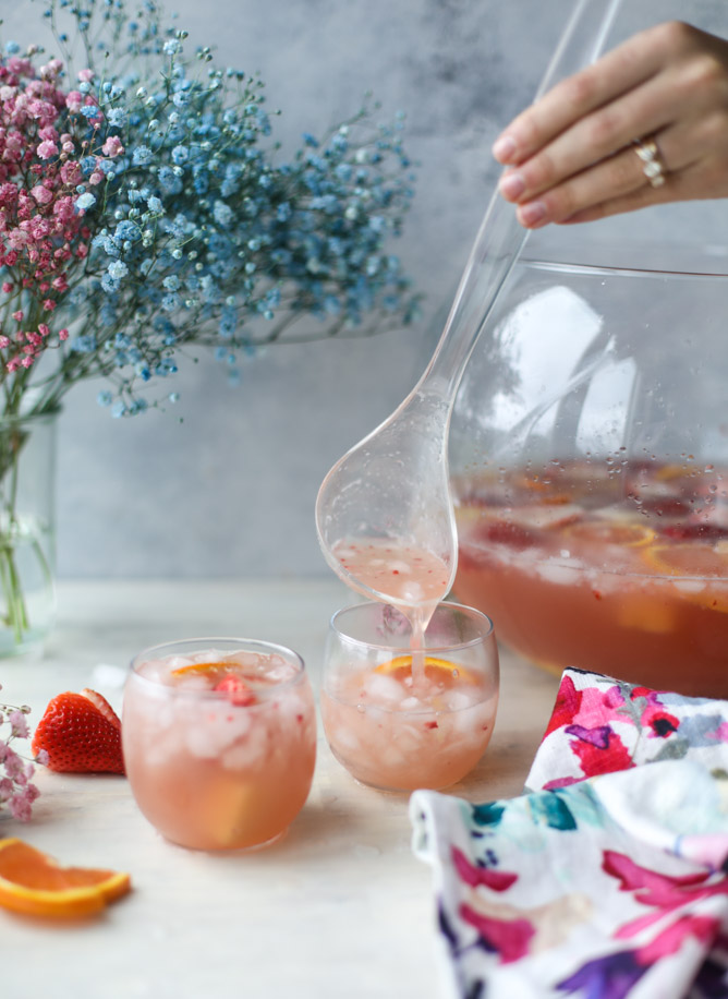 草莓柑橘复活节潘趣酒